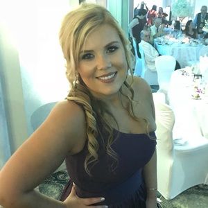 Meet your Posher, Irena